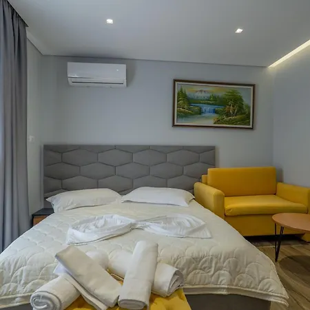 Hotel Sunkised 3*