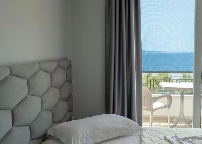 Hotel Sunkised 3*