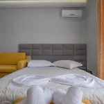Sunkised Sarandë