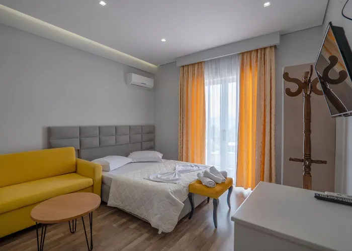 Hotel Sunkised 3*